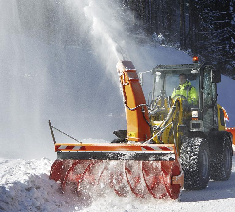 V případě potřeby je možné pomocí ovládacího prvku Jog Dial ručně nastavit objem průtoku hydraulického oleje.