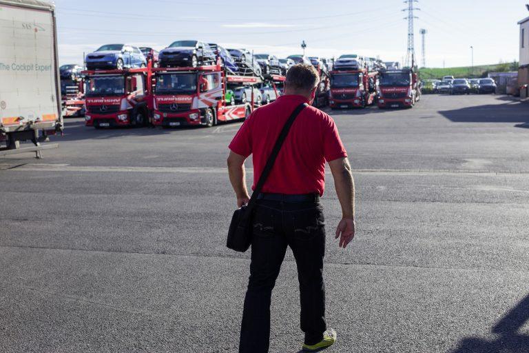 volant zbrklost. Ve srovnání s jiným nákladem je tedy přeprava automobilů o něco dobrodružnější.