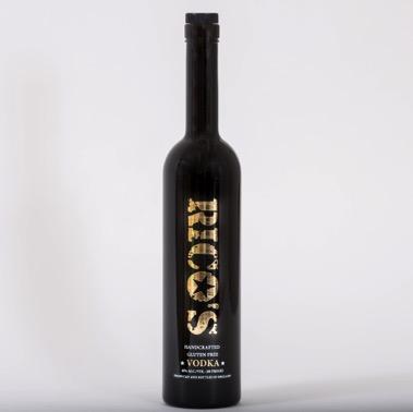 Rico s vodka http://ricosvodka.com Rico s Vodka je 100% bezlepková vodka, ručně vyráběná pouze z cukrové řepy.