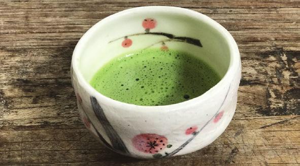 zhong 75,- konvička (2 nálevy) 110,- Kukicha Sakuraba Japonský čaj Kukicha ovoněný lístky Sakury, které čaji dodávají příjemné aroma a naplní váš šálek atmosférou japonského jara.
