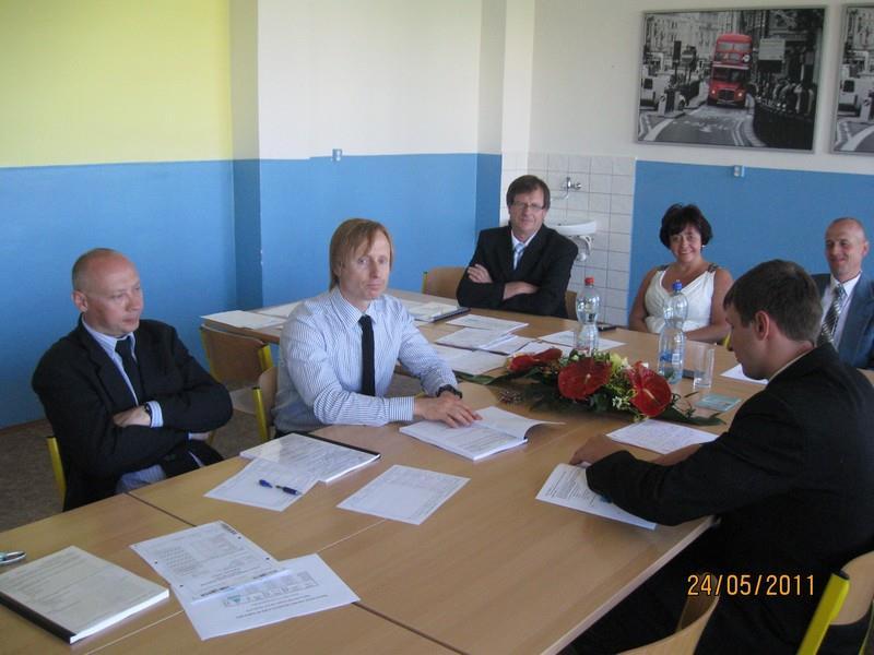 června 2011 pro třídy Silniční doprava, Sociální péče a pro třídu nástavbového studia Provozní technika.