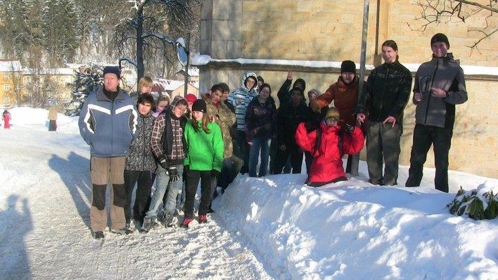 6. 3 Kurzy V termínech od 8. 1. do 15. 1. a od 22. 1. do 29. 1. 2011 si žáci naší školy užívali ideální sněhové podmínky na kvalitně upravených sjezdovkách v Janských Lázních v areálu ŠvP Duncan.