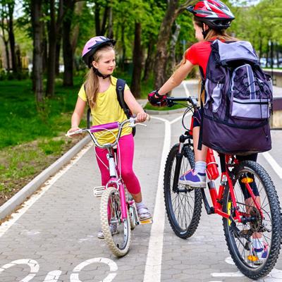 Tato zařízení nesmí sloužit k dlouhodobému odstavení kol. 22. ROZVOJ SYSTÉMU MĚSTSKÝCH KOL BIKESHARING Zřízení systému bikesharing a jeho rozšiřování do vhodných lokalit na území města. 23.