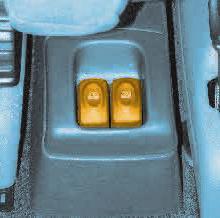 OVLÁDÁNÍ OKEN (pokraèování) 4 5 6 7 8 3 Mechanické ovládání oken Pomocí klièky 3.