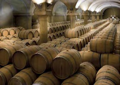 La Spinetta PIEMONTE A TOSKÁNSKO Za slavným vinařstvím La Spinetta, založeným v roce 1977 jejich otcem Giuseppem, dnes stojí tři bratři Bruno, Carlo a především Giorgio Rivetti.