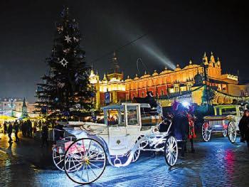 Vídeň VÍDEŇ V ČASE VÁNOČNÍM KRÁLOVSKÝ ADVENT V POLSKÉM KRAKOWĚ A WROCLAWI Krakow Čokoládovna Hauswirth Wroclaw Wroclaw Sacher-Torte Prožijte velkolepý advent ve Vídni, v největším městě s