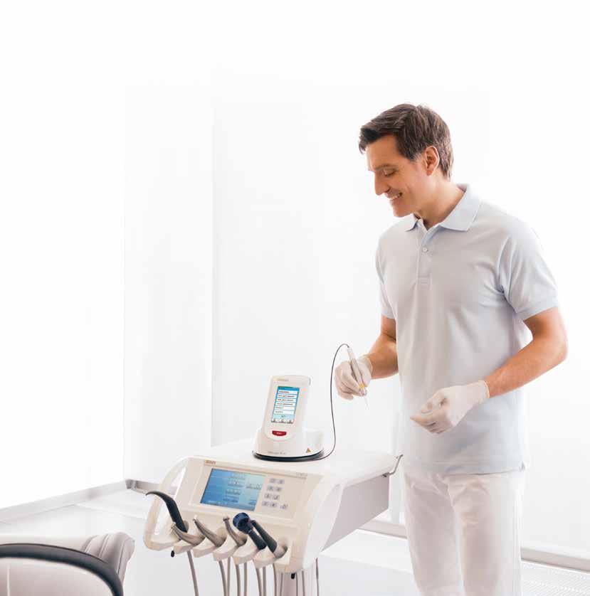 Ostatní přístroje DAC Universal Autokláv na zubní nástroje, automaticky myje, promazává a dezinfikuje/sterilizuje turbínky,