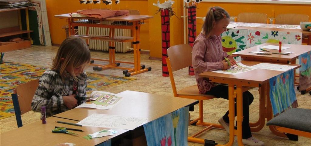 Sladké vítězství Velikonoční čtvrtek 13.4.2017 byl nejen prvním dnem svátečních velikonočních prázdnin, ale také vrcholem sezony florbalistů ZŠ ve Slavonicích.