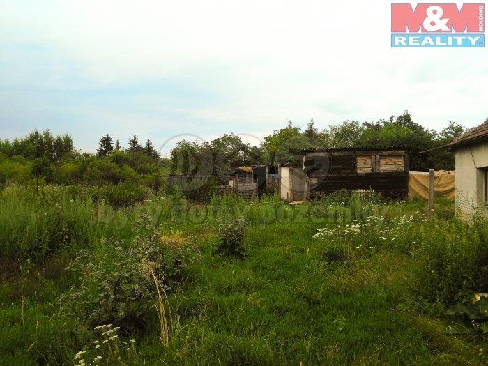 Záznam o prodeji srovnávané nemovitosti č. 4 1. Identifikace Prodej, Rodinný dům, 141 m 2, Na Výsluní, Mělník, okres Mělník Celková cena: 1.300.000 Kč Adresa: Na Výsluní, Mělník, okres Mělník 2.