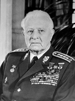 ROK 1948 SSSR ovlivňoval dění v ČSR,komunisté převzali moc. 1947 slovenští komunisté zlikvidovali představitele Demokratické strany (nařčení z kolaborace s luďáky).