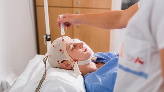 Prvních 25 let fungovala v úzkém spojení s psychiatrickým pracovištěm jako Klinika pro choroby duševní a nervové Masarykovy univerzity v Brně (1923-1948).