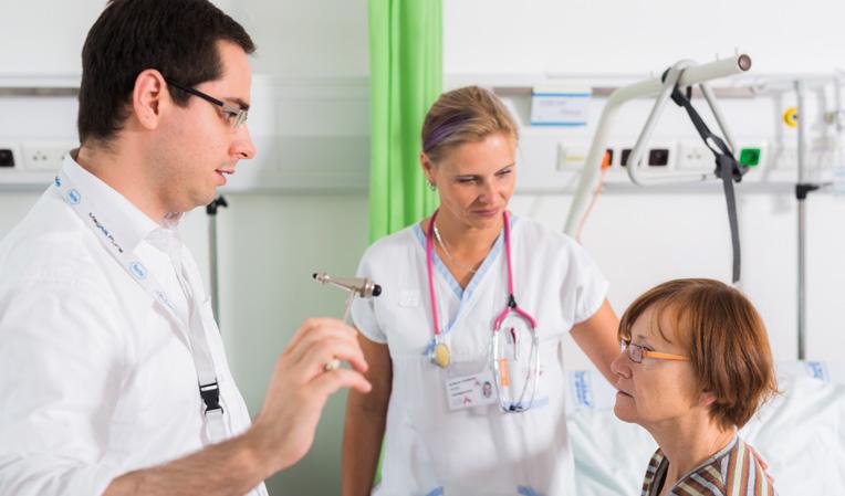 laboratořemi - elektrofyziologickými (EEG, včetně specializované video-eeg monitorovací jednotky s provozem 24/7, EMG, evokované potenciály, transkraniální magnetická stimulace) a sonografickou.