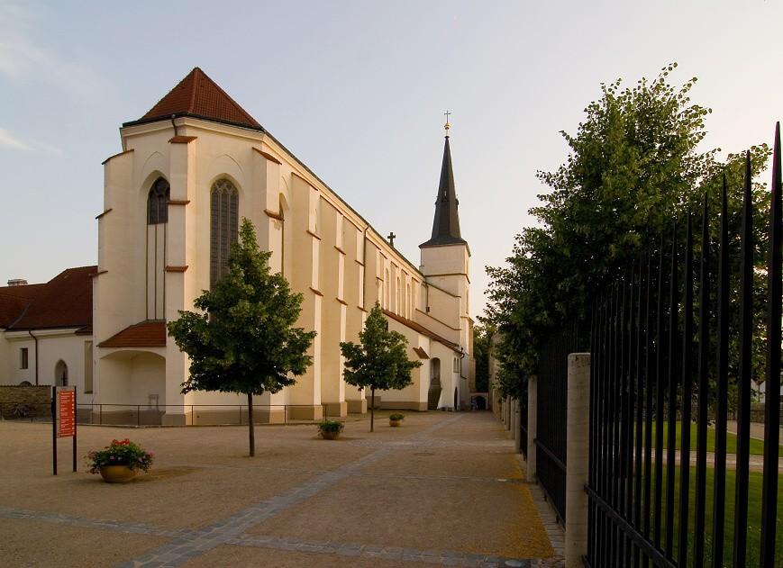 53 rd INTERNATIONAL SMETANA S LITOMYSL OPERA FESTIVAL 10 th June - 4 th July 2011 PROGRAM Mundus Vocalis Friday 10 June 20:00 hrs Litomysl - 2 nd Litomysl Castle Courtyard CEREMONIAL OPENING CONCERT