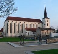 Saturday 18 June 16:00 hrs Litomysl Chapter Church MONDI PARALELLI Carlo Gesualdo da Venosa: Madrigals Jan Jirasek: Mondi Paralelli (a concert premiere) Veljo Tormis: Iron Incantation Performed by:
