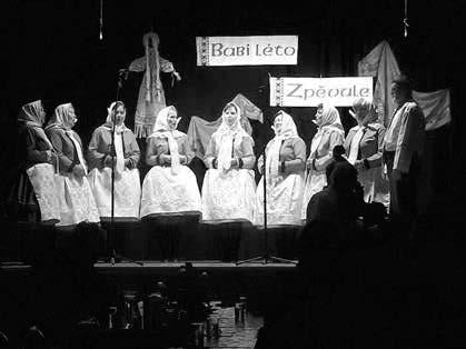 košt burčáku a vína. Tahákem letošního ročníku akce se stal koncert dechové hudby Hradčovjanky. Na výběr měli lidé ze 121 různých vín.