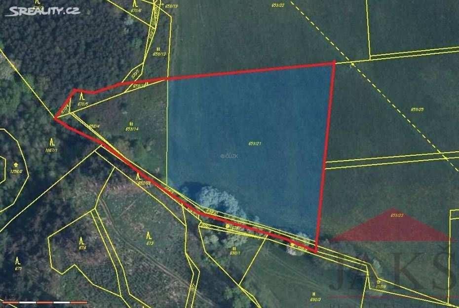 lesní pozemek a ostatní plocha v jednom celku, v katastrálním území Hrádek u Sušice 5 km, mezi