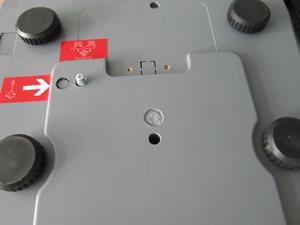 Strana 3 Nevystavujte váhu mechanickým rázům mohlo by dojít k poškození tenzometrického snímače zatíţení.