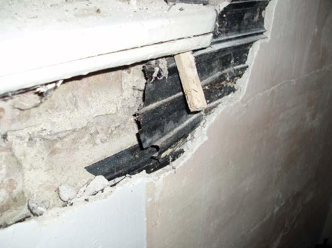 století se již pro účely hydroizolací omezovalo použití dehtů a výrazně se zvyšoval podíl oxidovaných asfaltů.
