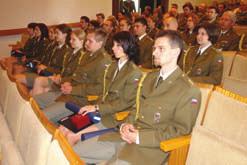 LISTY UNIVERZITY OBRANY Z OBSAHU Vyřazení absolventů hradecké fakulty 3 Příslušnice FVZ v pozorovatelské misi 8 Měsíčník Univerzity obrany Ročník 3 / číslo 11 akademický rok 2006/2007 Vydavatel