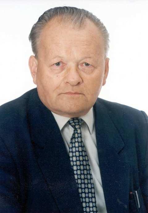 Antonín Holý Prof. RNDr. Antonín Holý, DrSc, Dr.h.c. 1. září 1936 16. července 2012 Vistide (cidofovir) schválený pro klinické použití v USA v r.