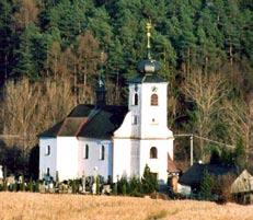 DLOUHOMILOV TROCHA HISTORIE S POZVÁNKOU NA OSLAVY 650 LET. Podle staré účetní knihy měla kolem roku 1510 státi v osadě Dlouhomilov kaple, která byla přestavěna kolem poloviny 16. stol.