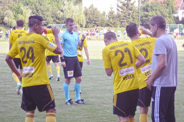 Na ten si správně naběhl mládežnický reprezentant Ondřej Lingr a hlavou poprvé rozvlnil síť. Kdo čekal další góly, musel být zklamán.