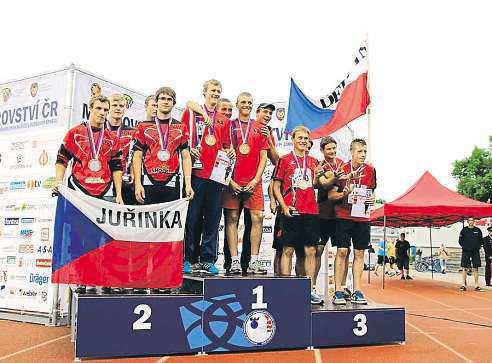 Uherskohradišťsko 4. července 2014 5 Děvčataprý na odzemek letí Mladý tanečník Daniel Preisler si poprvé vyzkoušel týdenní Školu mladých odzemkářů vrožnově.