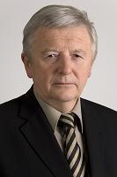 Úvodní slovo předsedy dozorčí rady Fondu Vážení přátelé, dozorčí rada Fondu se v roce 2016 průběžně zabývala záležitostmi danými svými kompetencemi vyplývajícími ze zákona o Státním fondu rozvoje