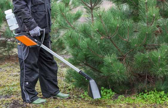 Díky nízké hmotnosti a úzkému kolu pro ně nejsou problémem nerovné pozemky se stoupáním a klesáním. Flexibilní šířka záběru je od 25 110 cm bez ramene.