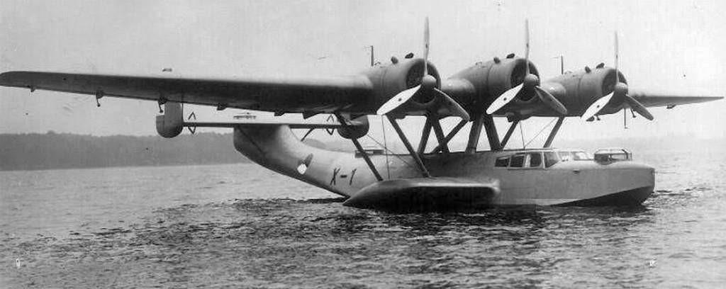 Dornier Do 24 byl německý třímotorový létající člun z druhé poloviny 30. let 20. století.