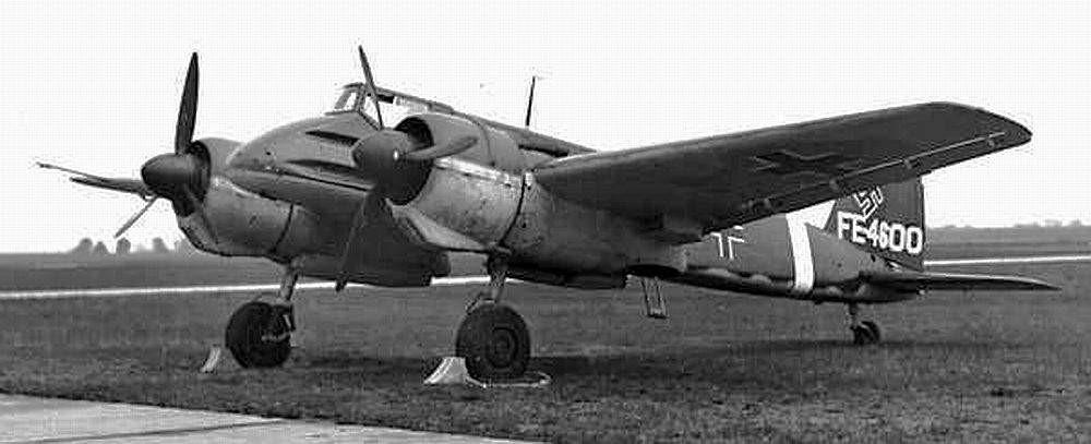 Henschel Hs 129 byl bitevní letoun užívaný ve druhé světové válce. Jeho počátky spadají do konce 30. let, kdy byly na podkladě požadavků Říšského ministerstva letectví zahájeny konstrukční práce.