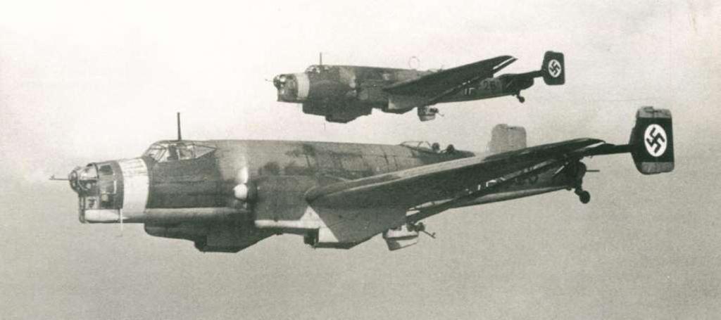 Junkers Ju 86 byl bombardovací a dopravní letoun, který vznikl na počátku 30. let. Civilní verze Ju 86B mohla přepravovat 10 cestujících; dva letouny byly dodány švýcarskému Swissairu a deset Lufthanse.