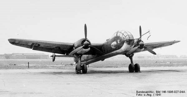 Junkers Ju 288 Technické údaje: Junkers Ju 288C-1 (projektován), čtyřmístný rychlý střední bombardér.
