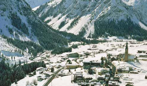 RAKOUSKO KLEINWALSERTAL 19 KLEINWALSERTAL Copyright: Österreich Werbung, Fotograf: Verkehrsamt Kleinwalsertal MITTELBERG Oblast Kleinwalsertal, kde se nachází i malebná vesnička Mittelberg, je se