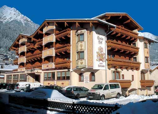 30 RAKOUSKO OKOLÍ INNSBRUCKU NA OKRAJI LETOVISKA SJEZDOVKA 1,5 KM WELLNESS Fulpmes Hotel Tirolerhof f Fulpmes - Praha 560 km, Brno 625 km POLOHA: na okraji letoviska, centrum cca 500 m.