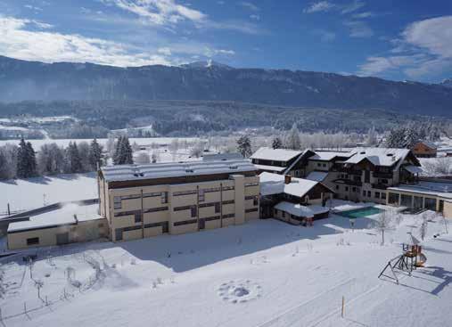 72 RAKOUSKO KORUTANY WIFI ZDARMA KLIDNÁ POLOHA NASSFELD 12 KM Hermagor Alpen Adria Hotel f POLOHA: klidná v obci Presseggersee. Centrum Hermagor s restauracemi a bary cca 5 km.