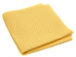 ČIŠTĚNÍ A ODMAŠTĚNÍ HAND WIPES Rychle působící čistící ubrousky na ruce s přídavnými látkami pro pěstění pokožky.