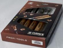 04, 8268 08, 8294 12, 8296 04 Sady řezbářských dlát PROFI Sets of carvin chisels PROFI 572 1 Složení: 6ks v papírové krabici : 6pcs in paper box 823 buk mořený,