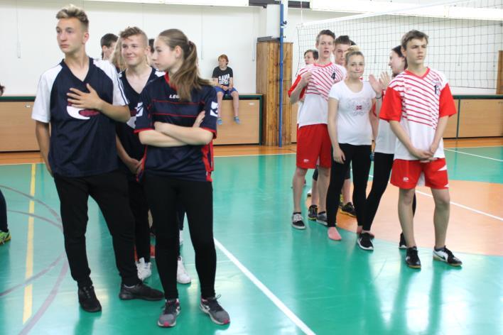 tříd z celkem pěti škol. Turnaj byl součástí bojů o Pohár starosty Prahy 15.