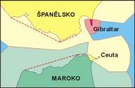 státu (platí i pro geologický podklad pod a vzdušný prostor nad pobřežním mořem) Lodě jiných států mají právo pokojného proplutí (loď cizího státu může proplout, nesmí ale vyvíjet žádnou