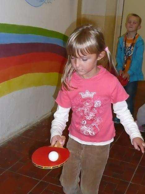 září 2008: Školní turnaj v petanque Petanque, francouzská národní zábava, je již značně rozšířena i u nás a nejeden z našich žáků vlastní potřebné vybavení a má v provozování této hry mnohahodinovou
