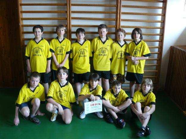 7. duben 2009: Okrskové kolo 6. tříd ve vybíjené V úterý 7. dubna 2009 hostila naše tělocvična opět dívčí i chlapecká družstva ze základních škol okrsku Úpice, která se tentokrát utkala ve vybíjené.