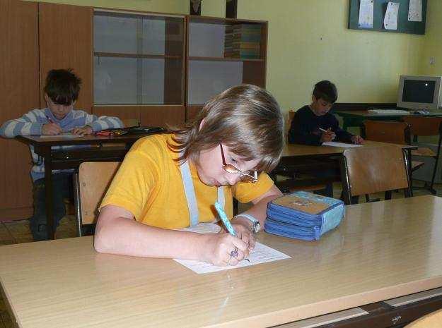 semifinálovém vítězství nad vítězem skupiny B, ZŠ Strž Dvůr Králové nad Labem, zamířili do finále. V něm je čekal jejich jediný přemožitel, družstvo ZŠ Bílé Třemešné.