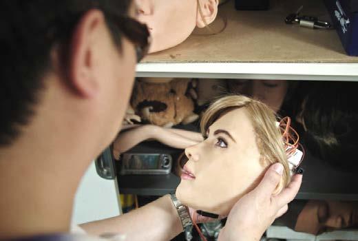 probíhá způsobem, který právem ghanské skládce přisuzuje jméno Sodoma. Film je vizuálně velmi atraktivní díky precizní práci filmařů s postapokalyptickou estetikou.