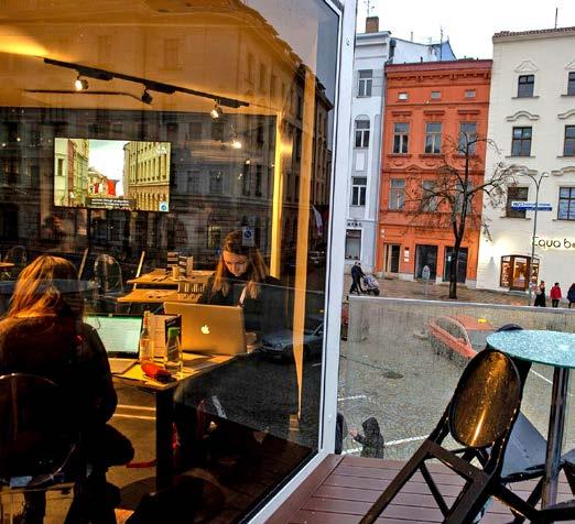 INSTITUT DOKUMENTÁRNÍHO FILMU na 22. MFDF Ji.hlava Institut dokumentárního filmu již tradičně spolupořádal na MFDF Ji.hlava Industry sekci. TRH EAST SILVER Institut dokumentárního filmu na MFDF Ji.