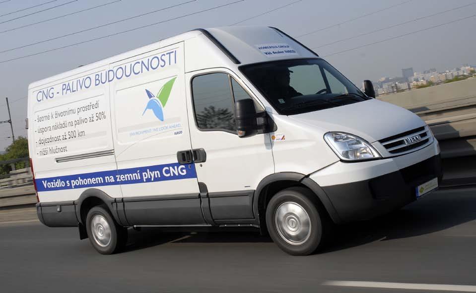 2011 701 500,-* 592 600,-* Spotřeba paliva na 100 km - kombinovaná 9,70 kg 10,90 litrů Cena paliva 23,50 Kč/kg 32,00 Kč/l Palivové náklady na 1 km 2,27 Kč 3,48 Kč Ujetá vzdálenost za 1.