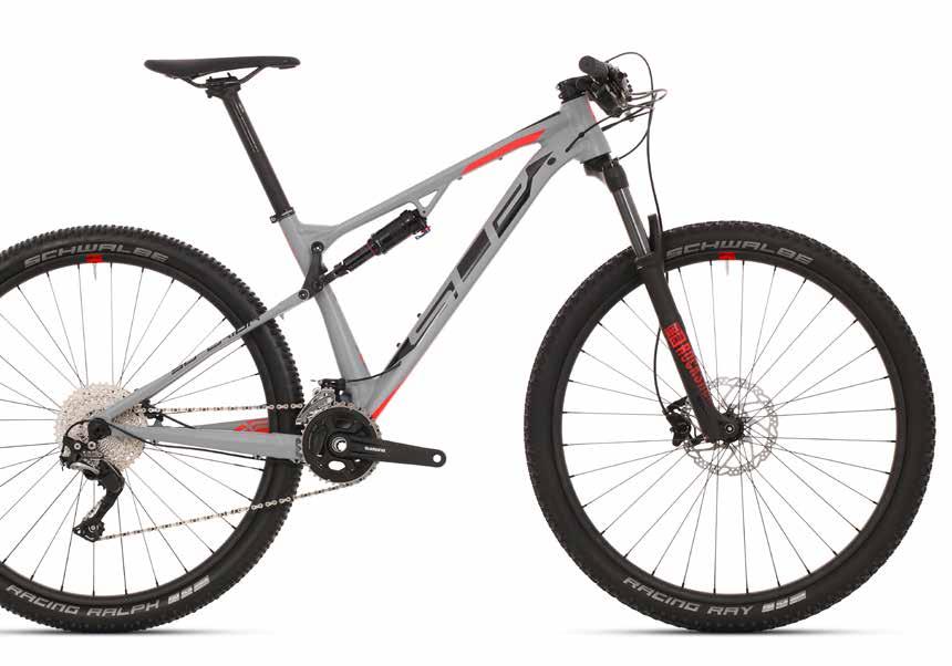 Univerzální zdvih 120 mm Dostatečně rychlé pro příležitostné hobby závodníky, kteří bezpečně zvládají jízdu na trailech, pohodlné i pro celodenní