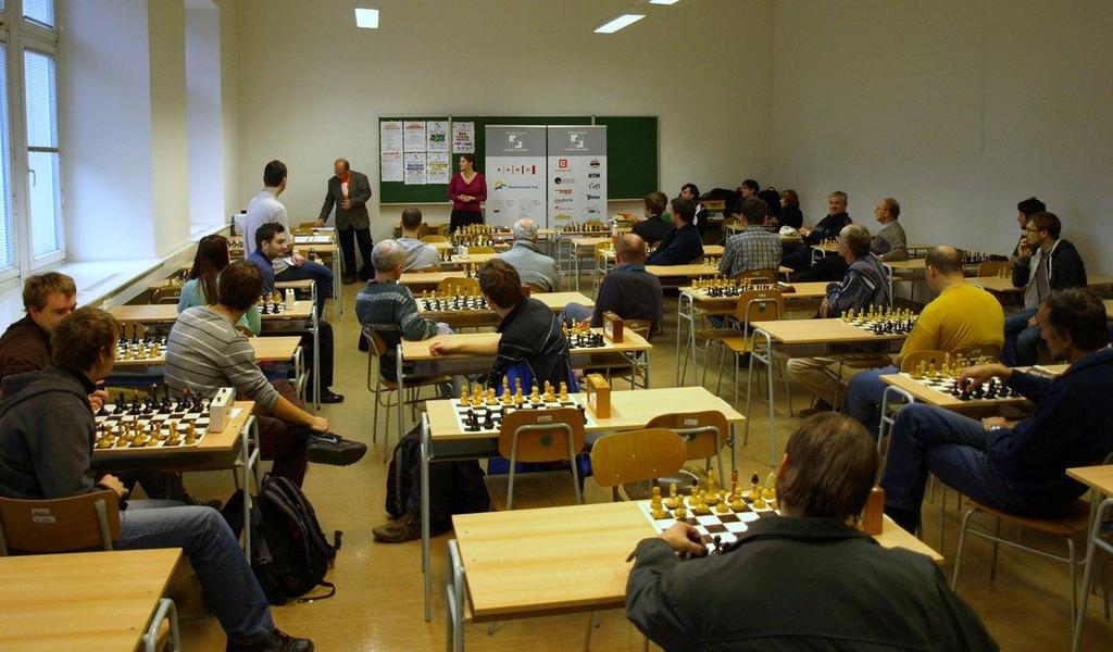 OBRÁZEK 8.7 ZAHÁJENÍ TURNAJE V PROSTORÁCH FAKULTY 8.1.