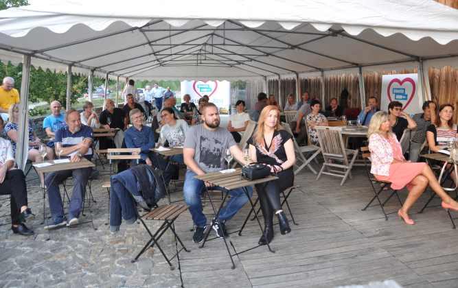 Nepřehlédnutelná byla nejen zpěvačka, ale i kopce Pálavy Příjemné setkání ve