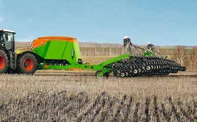 Technika pro setí Cayena tažený secí stroj s dlátovými botkami Condor tažený secí stroj s dlátovými botkami pro velké výměry 62 63 Condor tažený secí stroj s dlátovými botkami pro